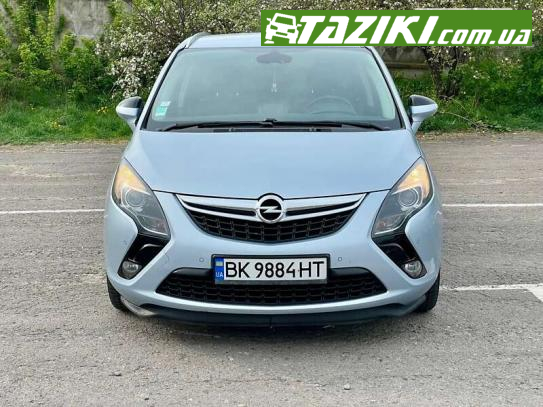Opel Zafira, 2015г. 2л. дт Ровно в кредит