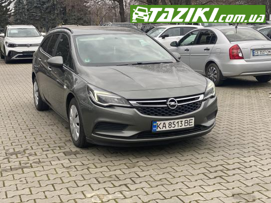 Opel Astra sports tourer, 2017р. 1.6л. дтп Чернівці в кредит