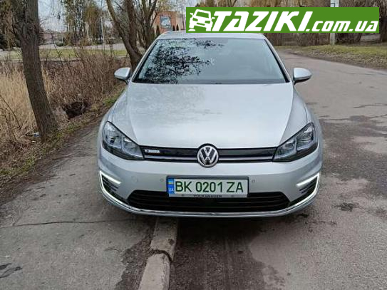 Volkswagen E-golf, 2019г. 36л. Электро Ровно в кредит