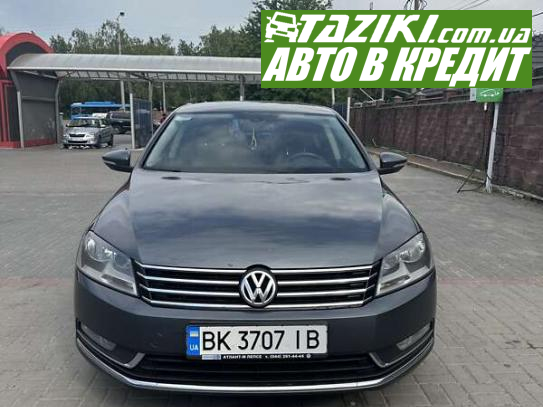 Volkswagen Passat, 2014р. 1.8л. бензин Рівне в кредит