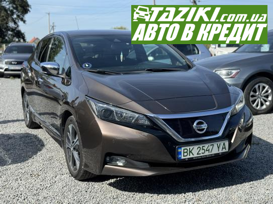 Nissan Leaf, 2018г. 40л. Электро Ровно в кредит