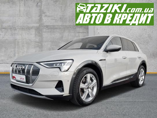 Audi E-tron, 2022р. 71л. Електро в кредит