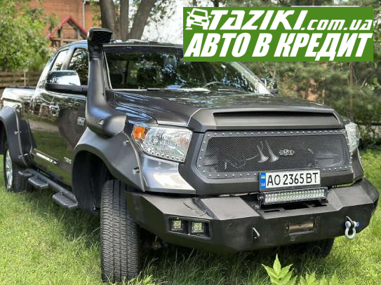 Toyota Tundra, 2017г. 5.7л. газ/бензин Киев в кредит