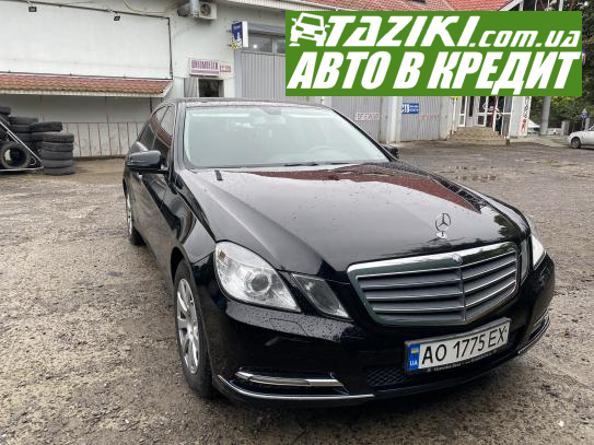 Mercedes-benz E200, 2013г. 1.8л. газ/бензин Ужгород в кредит