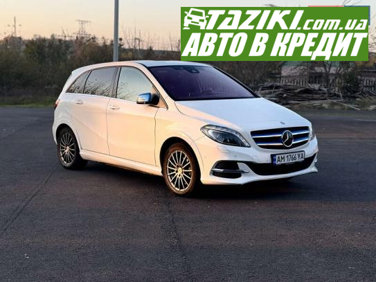 Mercedes-benz B-class, 2015г. 31л. Электро Ровно в кредит