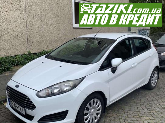 Ford Fiesta, 2015г. 1л. бензин Днепр в кредит