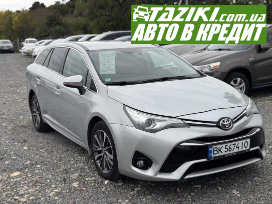 Toyota Avensis, 2016г. 2л. дт Ровно в кредит