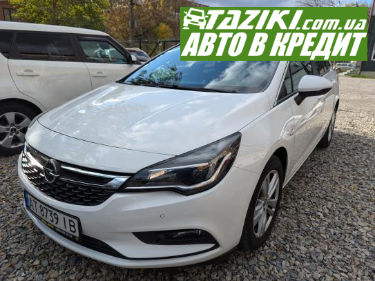 Opel Astra, 2017р. 1.6л. дтп Івано-Франківськ в кредит