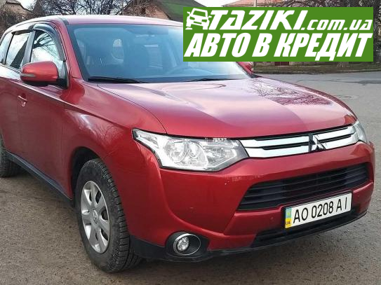 Mitsubishi Outlander, 2014г. 2л. бензин Ужгород в кредит