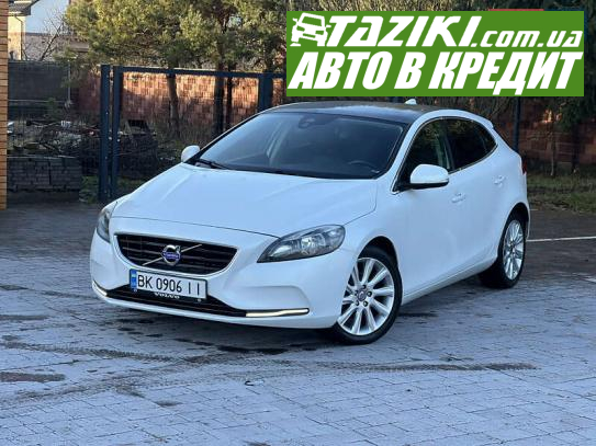 Volvo V40, 2013г. 1.6л. дт Ровно в кредит