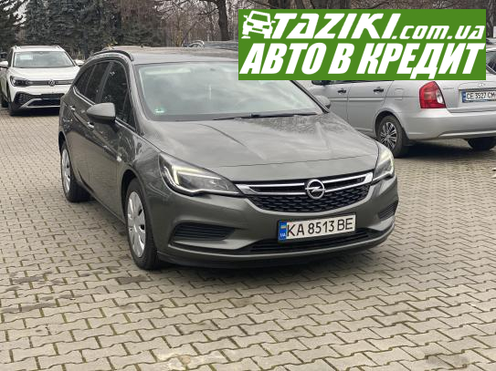 Opel Astra sports tourer, 2017р. 1.6л. дтп Чернівці в кредит