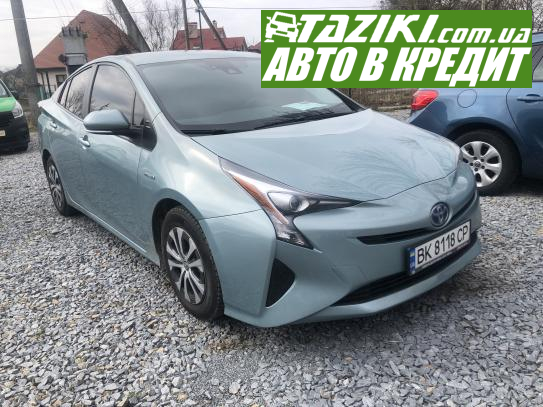 Toyota Prius, 2017г. 1.8л. гибрид Ровно в кредит