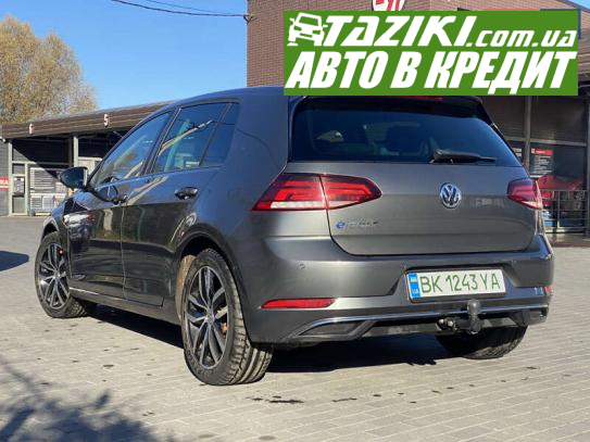 Volkswagen Golf, 2018г. 36л. Электро Ровно в кредит