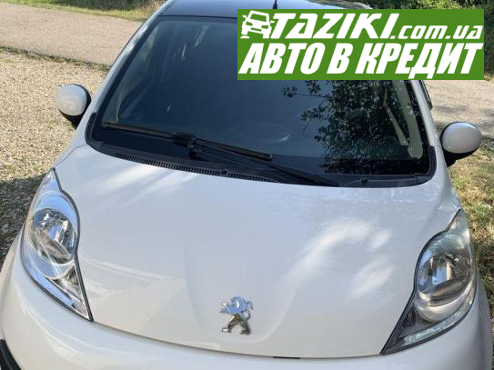 Peugeot 107, 2012г. 1л. бензин Ужгород в кредит