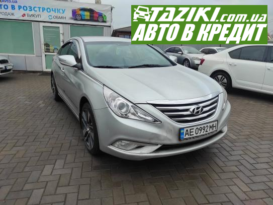 Hyundai Sonata, 2014г. 2л. гибрид Кривой Рог в кредит