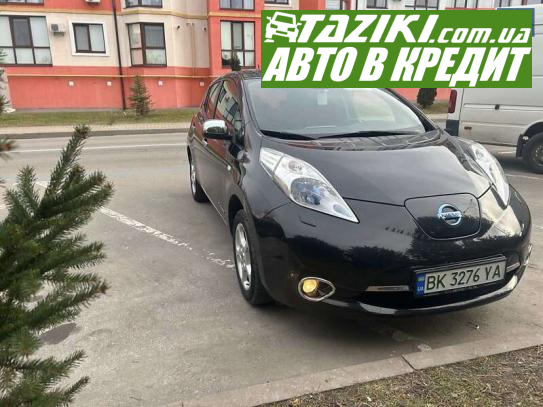 Nissan Leaf, 2013г. Электрол.  Ровно в кредит