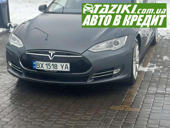 Tesla Model s, 2013г. Электрол.  Ровно в кредит