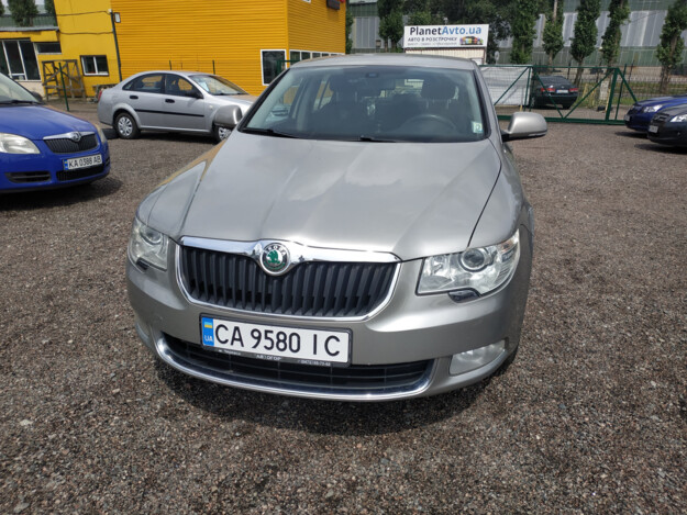 Skoda Superb, 2012г. 1.8л. бензин Черкаси в кредит