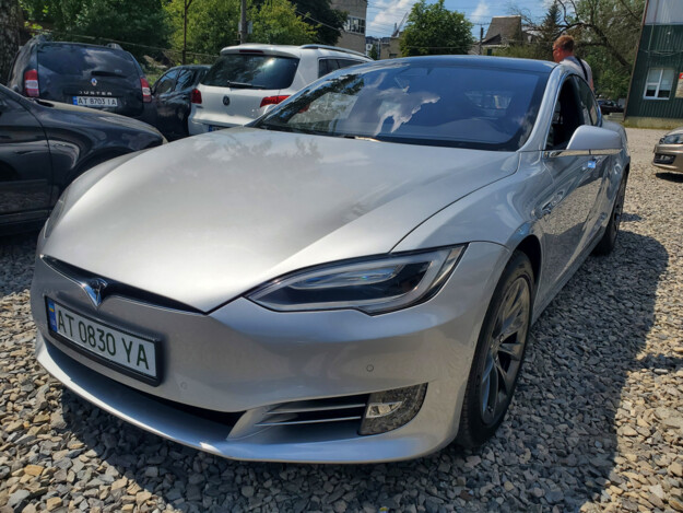 Tesla Model s, 2017г. 75.0л. Електро Івано-Франківськ в кредит