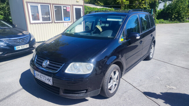 Volkswagen Touran, 2006г. 1.6л. бензин Житомир в кредит