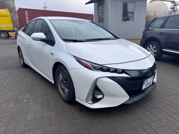 Toyota Prius, 2021г. 1.8л. гібрид Дніпро в кредит