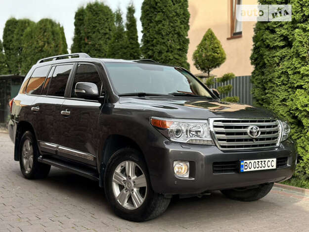 Toyota Land cruiser 200, 2012г. 4.5л. дизель Тернопіль в кредит