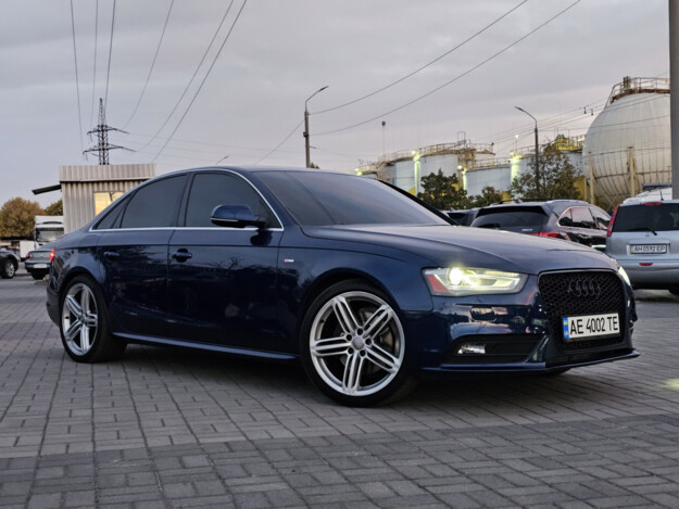 Audi A4, 2013г. 2.0л. бензин Дніпро в кредит