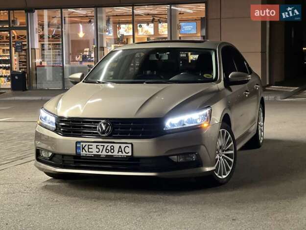 Volkswagen Passat, 2015г. 1.8л. бензин Дніпро в кредит