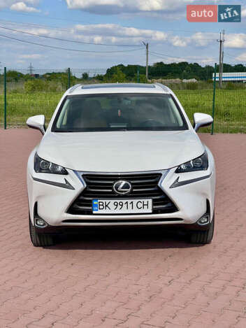 Lexus Nx 200t, 2016г. 2.0л. бензин Рівне в кредит