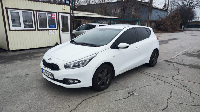 Kia Cee'd, 2013г. 1.6л. дизель Житомир в кредит