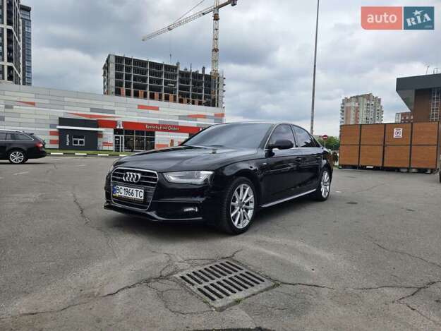 Audi A4, 2014г. 2.0л. бензин Львів в кредит