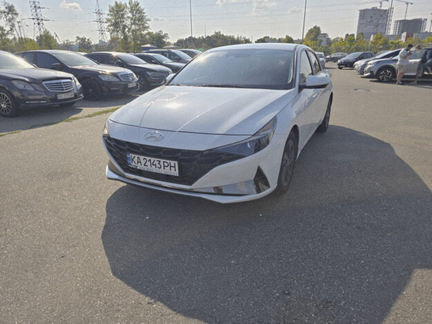 taziki pic 2025 07 000000160347344 15 Hyundai Elantra 2020р. 2.0 бензин, Київ - 22800 грн/міс.