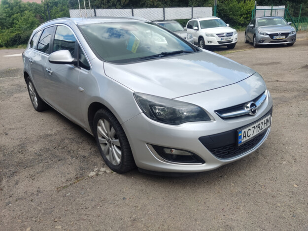 Opel Astra sports tourer, 2012г. 1.7л. дизель Луцьк в кредит
