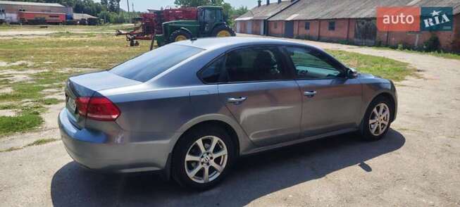 Volkswagen Passat, 2012г. 2.5л. бензин Полтава в кредит