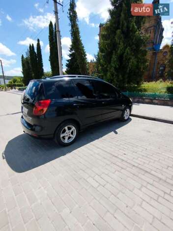 taziki pic 2025 07 000000160380649 15 Toyota Corolla verso 2003р. 2.0 дизель, Тернопіль - 6100 грн/міс.