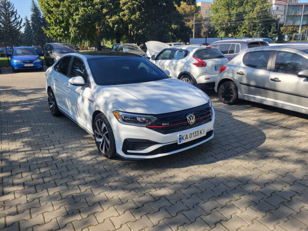 Volkswagen Jetta, 2019г. 2.0л. бензин Чернівці в кредит