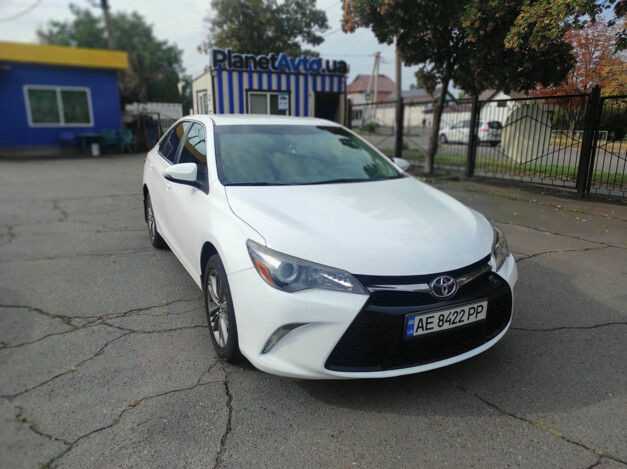 Toyota Camry, 2017г. 2.5л. гібрид Кривий Ріг в кредит
