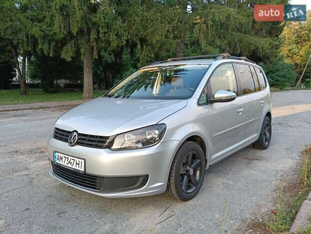 Volkswagen Touran, 2014г. 1.6л. дизель Житомир в кредит