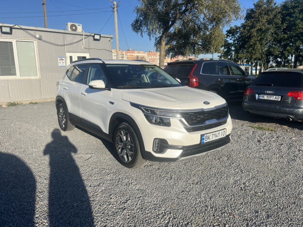 taziki pic 2025 07 000000160414937 15 Kia Seltos 2020р. 2.0 бензин, Рівне - 29800 грн/міс.