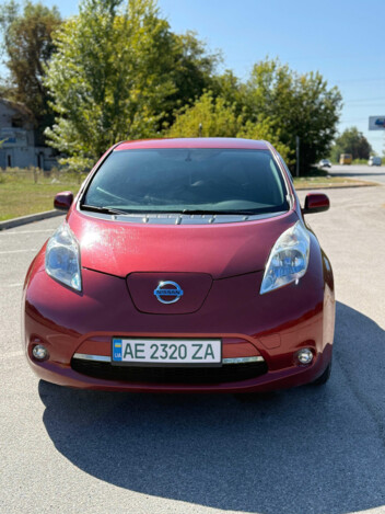 Nissan Leaf, 2013г. 0.0л. Електро Дніпро в кредит