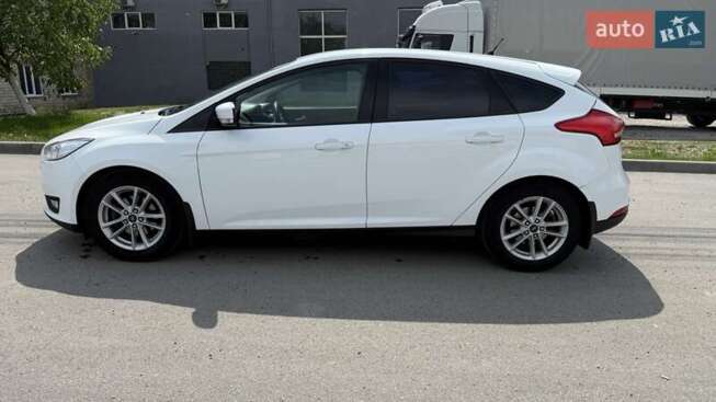Ford Focus, 2016г. 1.0л. бензин Чернівці в кредит