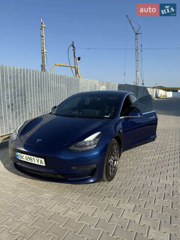Tesla Model 3, 2018г. 75.0л. Електро Рівне в кредит