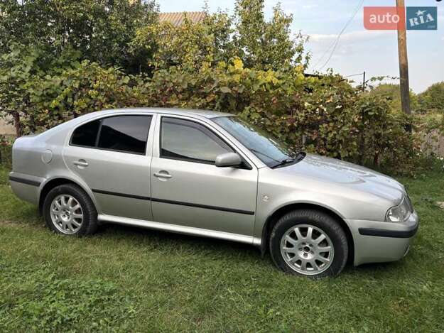 Skoda Octavia, 2006г. 1.6л. бензин Чернівці в кредит
