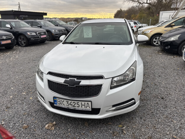 taziki pic 2025 07 000000160440832 8 Chevrolet Cruze 2011р. 1.4 бензин, Рівне - 8800 грн/міс.