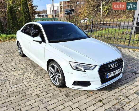 Audi A3, 2017г. 2.0л. бензин Рівне в кредит