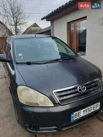 Toyota Avensis verso, 2002г. 2.0л. дизель Тернопіль в кредит