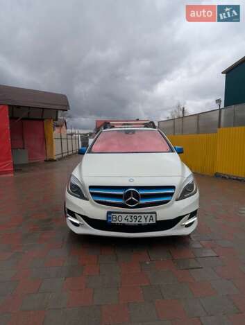 Mercedes-benz B-class, 2015г. 31.0л. Електро Тернопіль в кредит