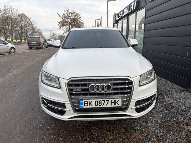 taziki pic 2025 07 000000160456273 8 Audi Q5 2013р. 2.0 бензин, Рівне - 17400 грн/міс.