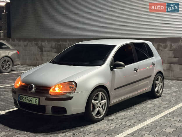 Volkswagen Golf, 2004г. 1.6л. бензин Рівне в кредит