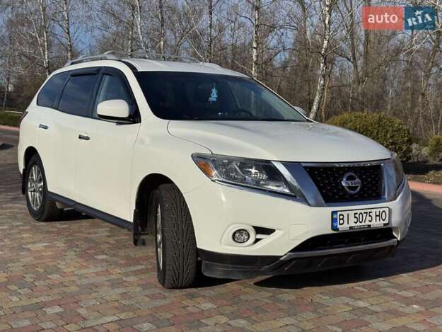 Nissan Pathfinder, 2016г. 3.5л. бензин Полтава в кредит